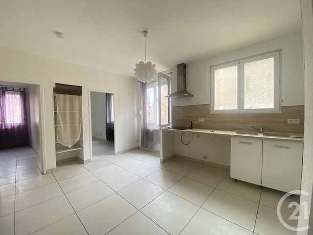 Appartement F3 à louer - 3 pièces - 40,26 m2 - Bedarieux - 34 - LANGUEDOC-ROUSSILLON